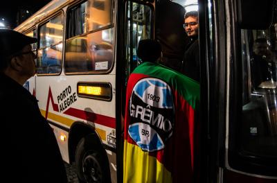 Linha Especial Futebol circulará com 12 ônibus, saindo do Largo Glênio Peres