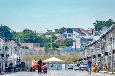 Preparativos para o Carnaval do Porto Seco estão na reta final
