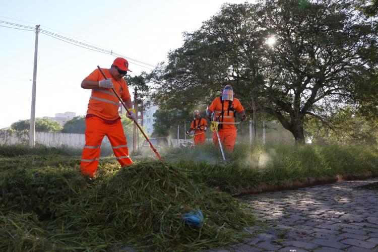 Início dos trabalhos de capina na cidade - Local: Parque Marechal Mascarenhas de Moraes