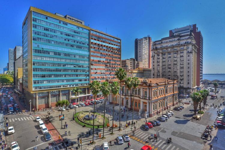 Prefeitura municipal de Porto Alegre. Praça Montevideo