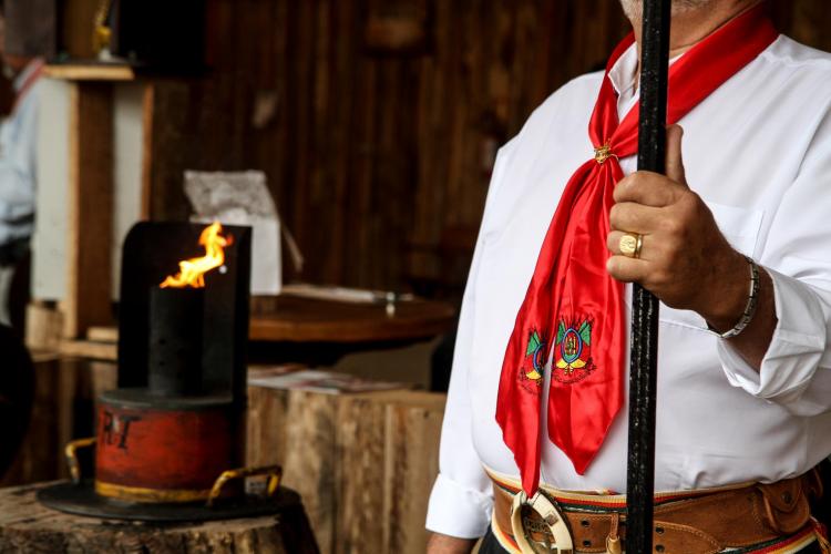 ACAMPAMENTO FARROPILHA