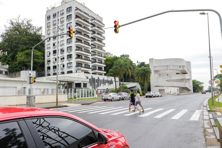 INFRAESTRUTURA E MOBILIDADE URBANA