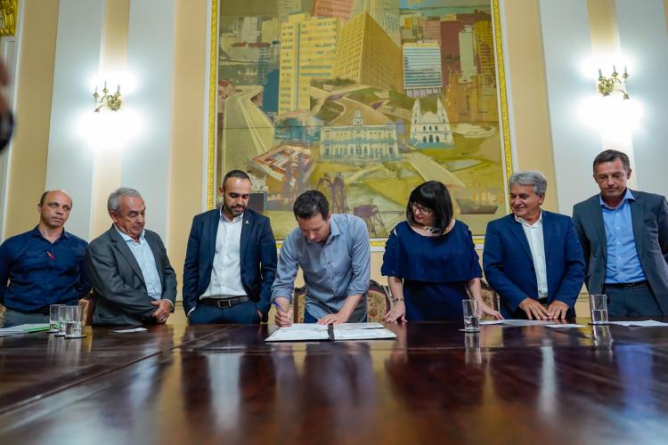 EXECUTIVO