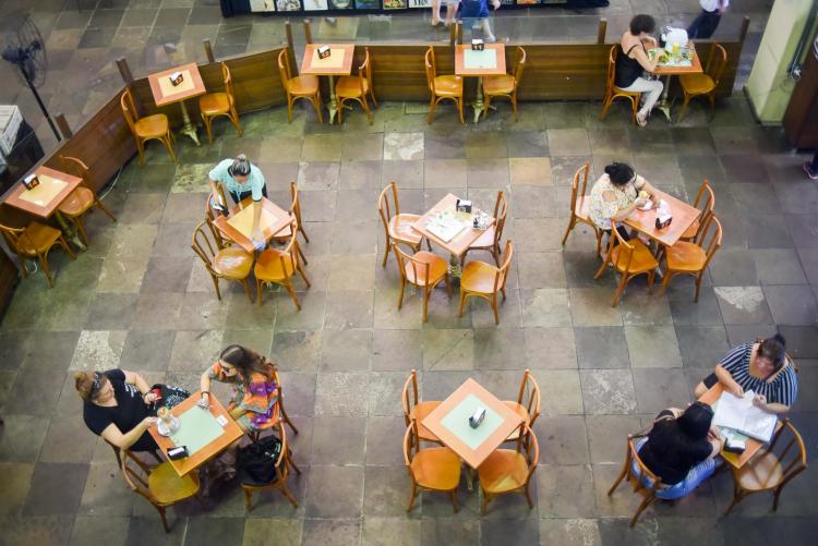 DESENVOLVIMENTO ECONÔMICO DESENVOLVIMENTO ECONÔMICO