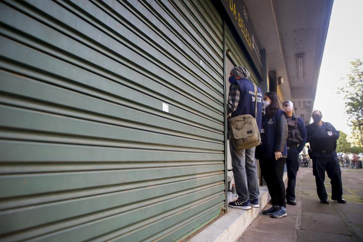 DESENVOLVIMENTO ECONÔMICO DESENVOLVIMENTO ECONÔMICO