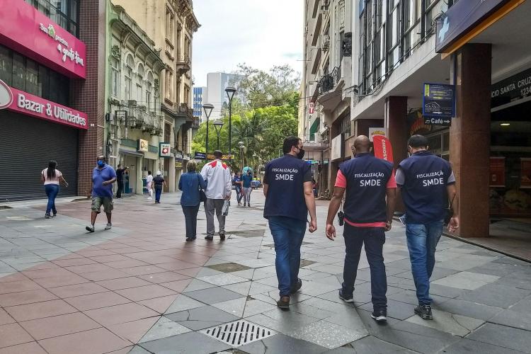 DESENVOLVIMENTO ECONÔMICO