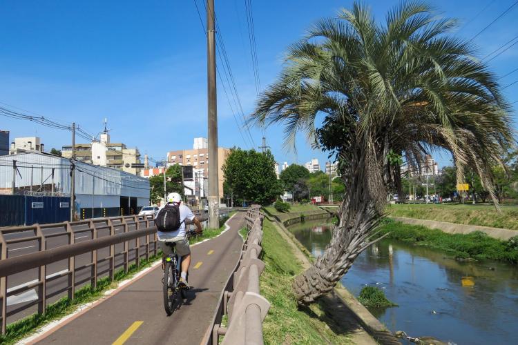 MEIO AMBIENTE E SUSTENTABILIDADE