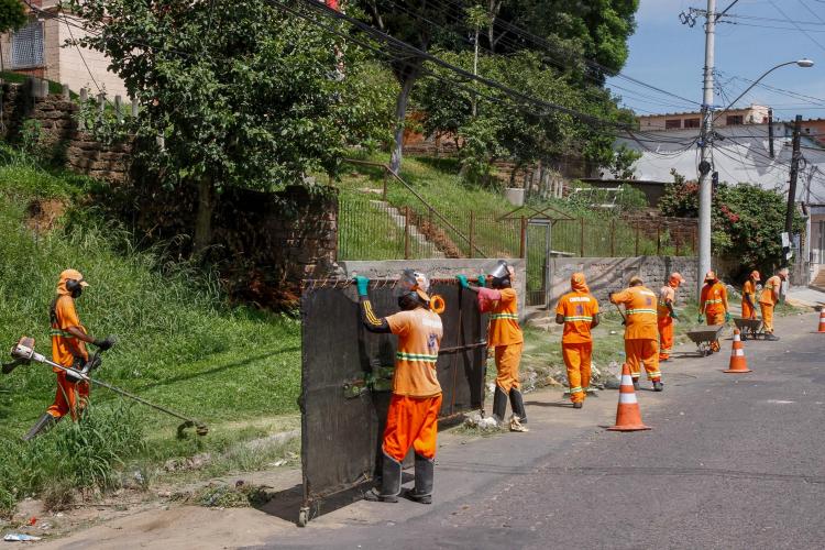 SERVIÇOS URBANOS