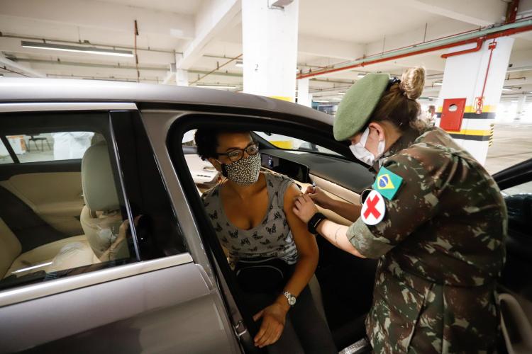  Drive-thru PUCRS.