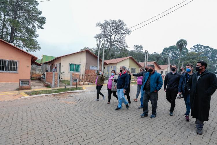 HABITAÇÃO E REGULARIZAÇÃO FUNDIÁRIA