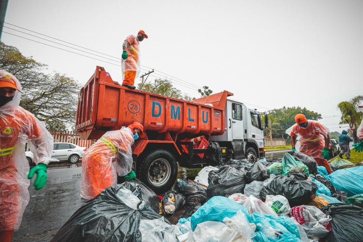 SERVIÇOS URBANOS