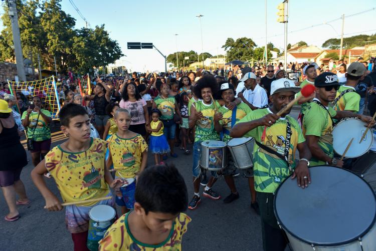 Desfile na Cruzeiro marca abertura do Carnaval Comunitário 2020