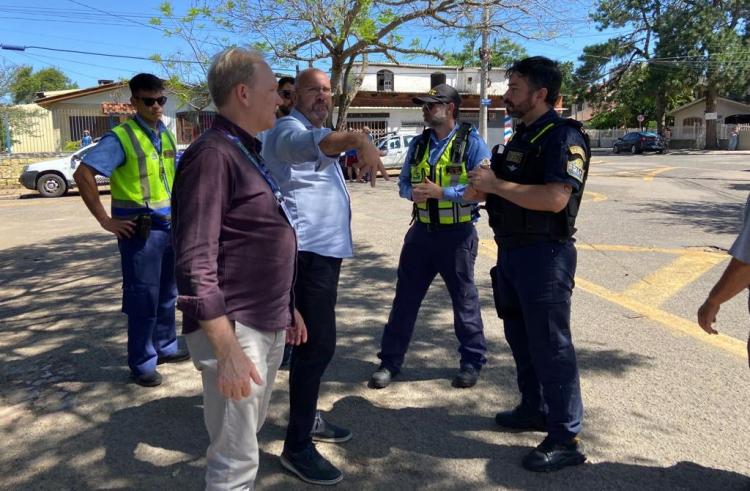 Linha 718 volta a circular na Ilha da Pintada após cheia do Guaíba