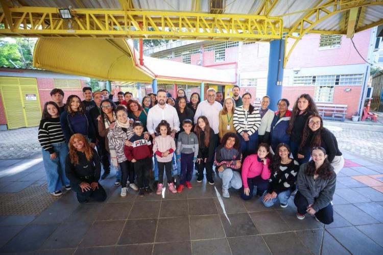 Prefeitura entrega reforma da Emef Jean Piaget com investimento de R$ 2,9 milhões