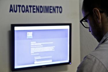 DESENVOLVIMENTO ECONÔMICO