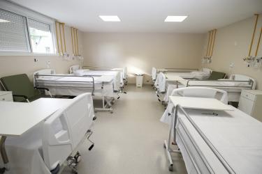 Entrega de 33 novos leitos de retaguarda para o SUS no Hospital Vila Nova.