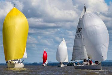 DESENVOLVIMENTO SOCIAL E ESPORTE DESENVOLVIMENTO SOCIAL E ESPORTE