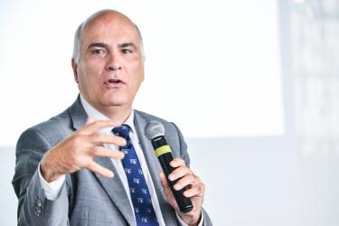 DESENVOLVIMENTO ECONÔMICO