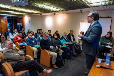 RELAÇÕES INSTITUCIONAIS