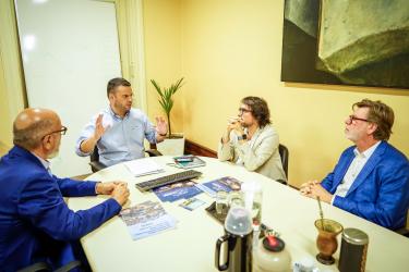 COMUNICAÇÃO COMUNICAÇÃO