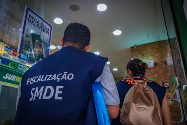 DESENVOLVIMENTO ECONÔMICO