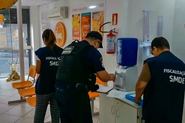 DESENVOLVIMENTO ECONÔMICO