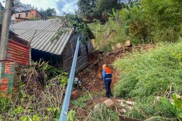 HABITAÇÃO E REGULARIZAÇÃO FUNDIÁRIA