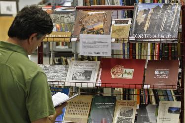 Estão reservadas 20 vagas e as instituições devem disponibilizar de cem a 150 livros para exposição e trocas por outros títulos