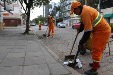 Operação especial do DMLU emite 101 multas