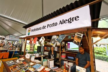Feira do Livro: Cultura oferece bibliografia diferenciada