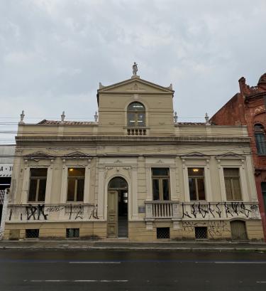 A Casa Torelly é a sede da Secretaria da Cultura e fica na Av. Independência