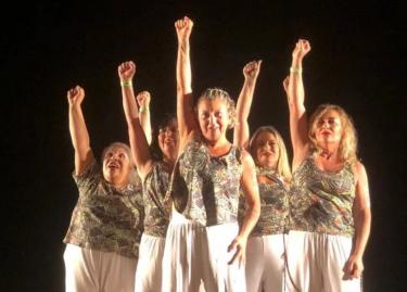 Mostra de Dança reuniu 21 grupos no Teatro Renascença 