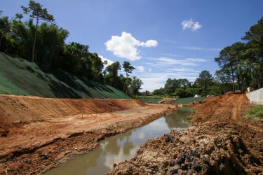 Reservatório R15 terá capacidade de receber até 37,5 milhões de litros de águas pluviais.