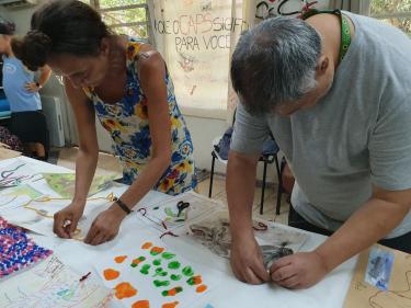 oficina de arterapia no Caps II