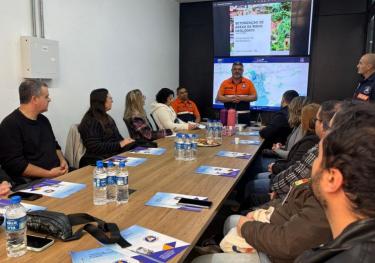 Reunião equipe diretiva de escolas participantes do projeto de Planos de Contingência Escolar
