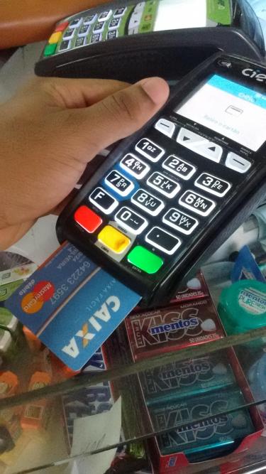 Segunda maior queixa refere-se a cartões de crédito e empréstimos bancários