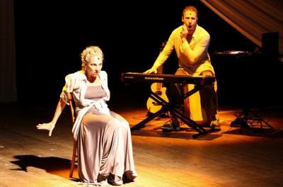O Açorianos de Teatro e Tibicuera de Teatro Infantojuvenil, são os mais tradicionais prêmios para as Artes Cênicas no Rio Grande do Sul