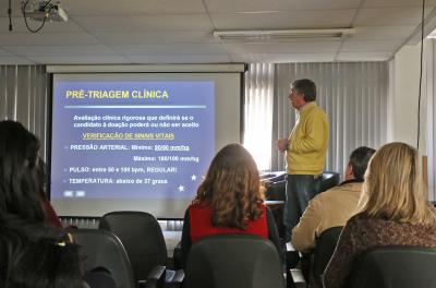 A ação visa esclarecer as dúvidas sobre o processo de doação de sangue por meio da prestação de informação