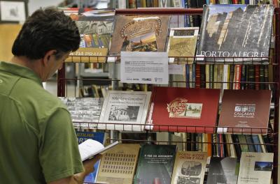 Cada participante deve oferecer de cem a 150 livros para trocas