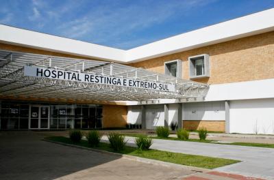 O ato acontece nas dependências do  Hospital Restinga Extremo-Sul (Estrada João Antônio da Silveira, 3700)