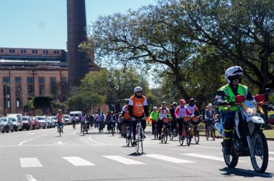 Domingo de passeio ciclÃstico inclusivo
