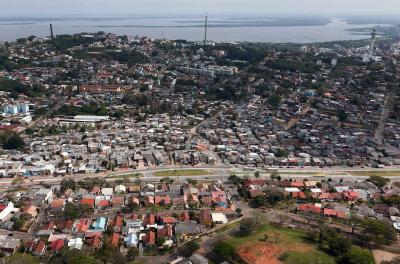 Prefeitura desapropria imóveis para retomada da avenida Tronco