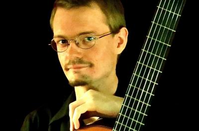 O violonista Danton Oestreich vai interpretar obras dos compositores brasileiros Heitor Villa-Lobos (Rio de Janeiro, 1887-1959), Edino Krieger (Brusque/SC, 1928), Ronaldo Miranda (Rio de Janeiro, 1948), Sérgio Assad (Mococa/SP, 1952) e Dimitri Cervo (Santa Maria, 1968).