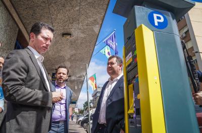 Começa a ser instalada a nova Área Azul de Porto Alegre