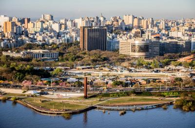 Vista aérea da Orla do Guaíba