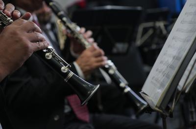 Banda Municipal faz concerto didático no Renascença