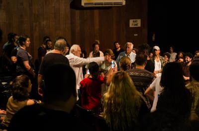 O espetáculo O Rei da Vela terá sessões neste sábado, 20, 19h, e domingo, 21, às 18h, no Teatro do Sesi.