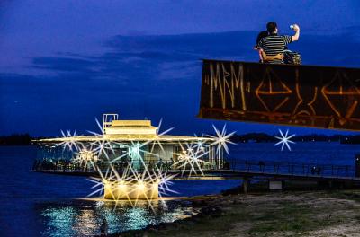 Devido ao intenso movimento no novo polo de atração turística da cidade, a Orla Moacyr Scliar, principalmente em feriados e no fim de semana, a EPTC renova as orientações aos motoristas e pedestres sobre a circulação naquela área