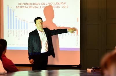 O prefeito Nelson Marchezan Júnior deu continuidade, na tarde desta quinta-feira, 8, aos encontros que vêm realizando essa semana com servidores sobre a grave situação financeira da prefeitura