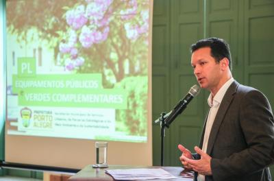 Prefeito apresenta PLs de parques, praças e verdes complementares
